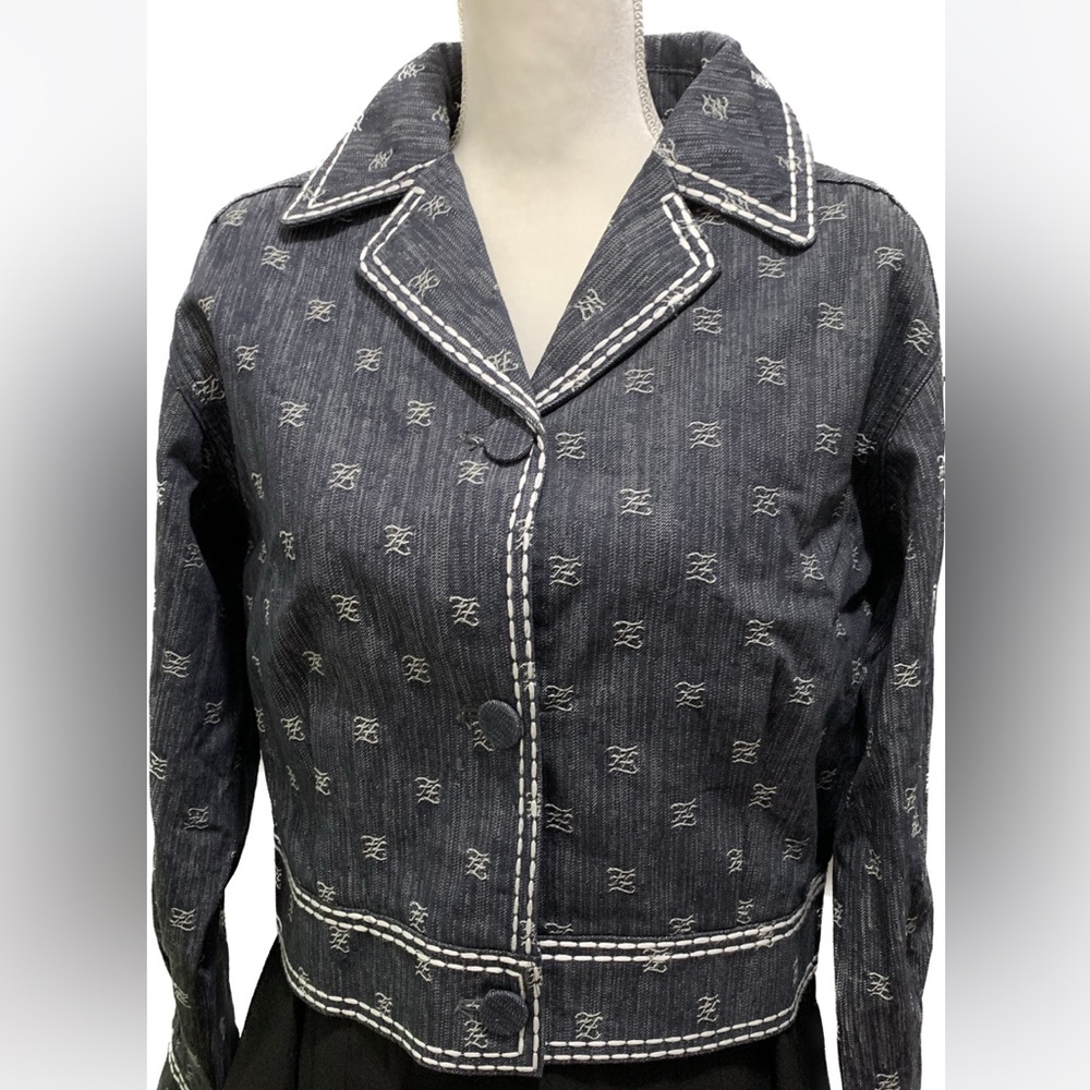 NWOT Fendi Karligraphy embroidered Logo Crop denim Jacket size 40